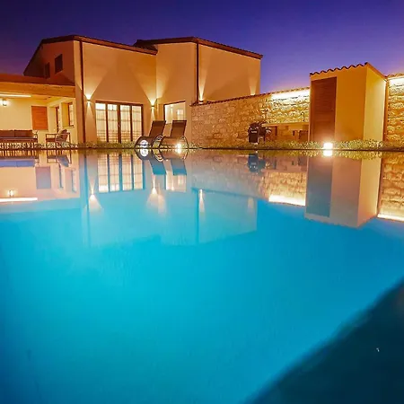 Al-kurum Villa *